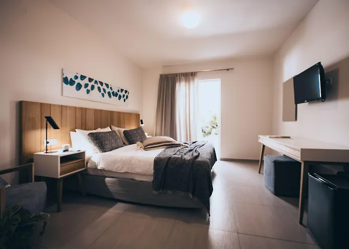 More Meni Residence & Suites Tigaki
