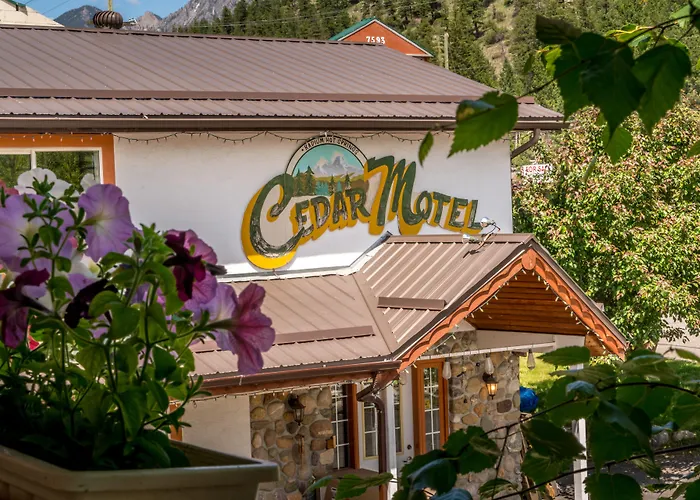 Cedar Motel