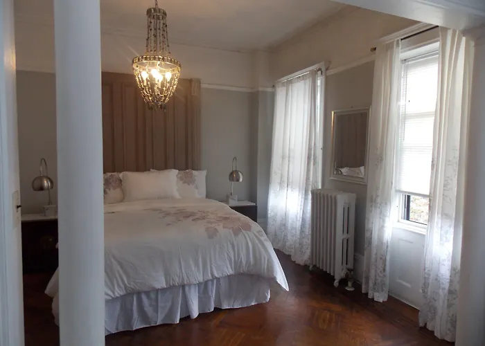 Serenity At Home Guest House