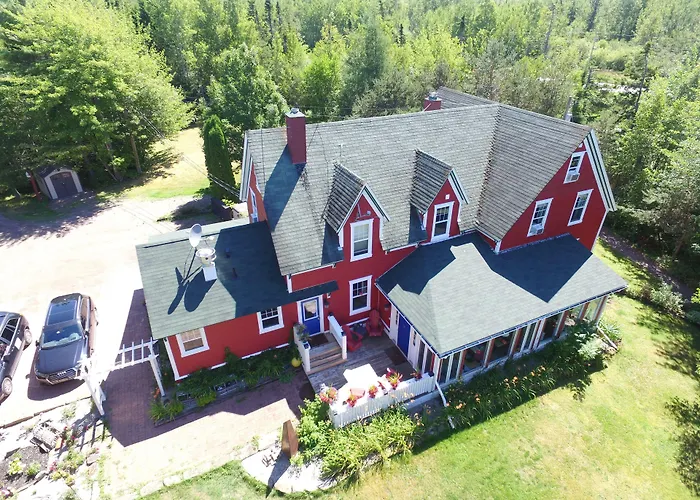 Little Shemogue Inn