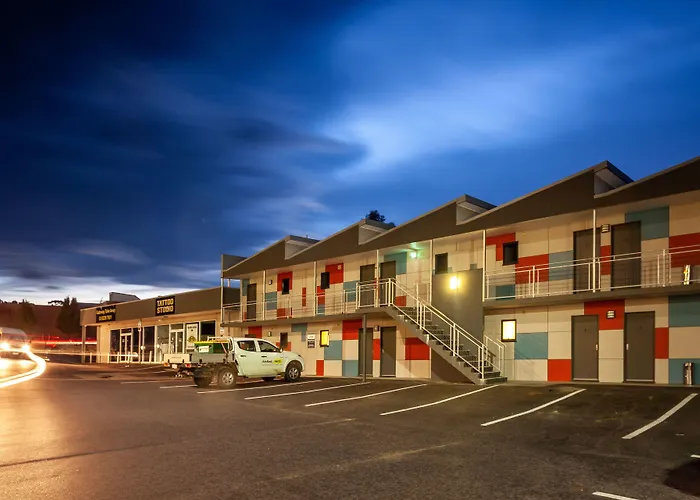 Kingston Hotel