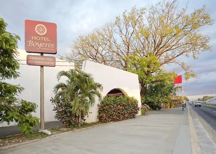 Hotel Boyeros