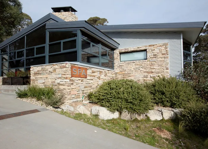 Oaks Lake Crackenback Resort