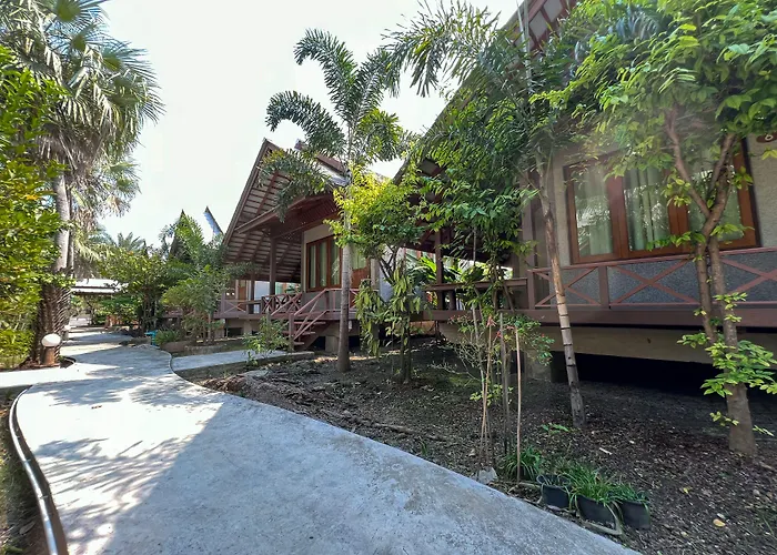 Baan Siriporn Resort - โรงแรมบ้านศิริพร รีสอร์ท