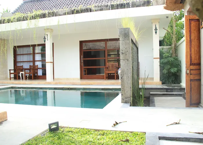 Bali Santi Bungalows Candidasa