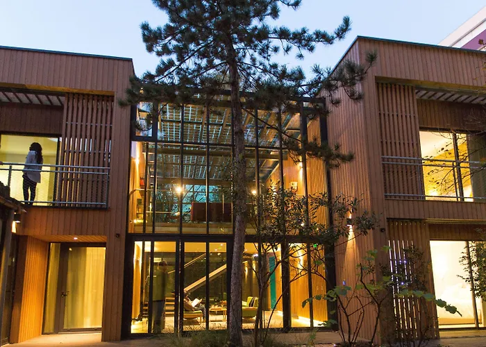 Eden Lodge París