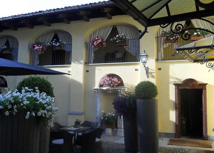 Hotel Villa Beccaris Monforte dʼAlba