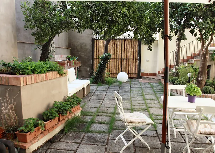 B&B - ComeinSicily CortedeiLimoni - Charming&Rel Acireale