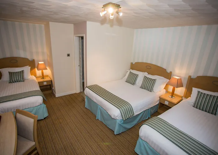 The Manor Guest House Cheadle 