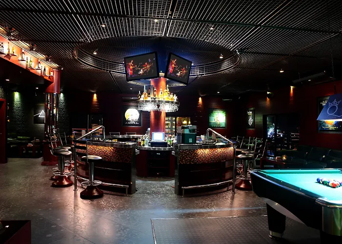 Queens Hotel Angeles City
