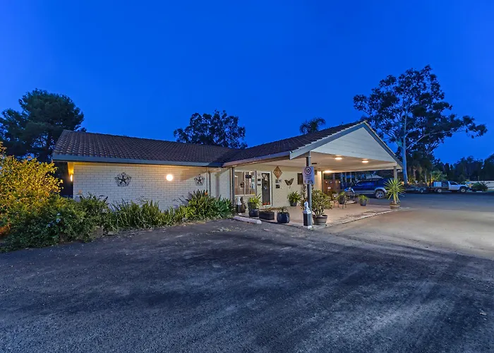 Castlereagh Motor Inn