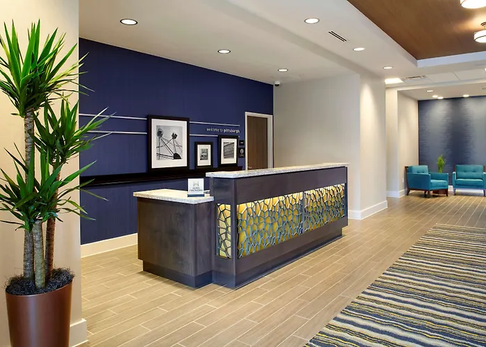 Hampton Inn & Suites Pittsburgh Airport South/Settlers Ridge