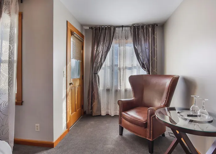 Wild Iris Inn La Conner