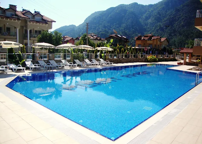 Murat Apart Hotel Icmeler