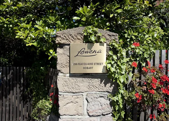 Lowena Cafe And Accommodation