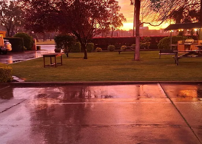 City Park Motel And Apartments Wagga Wagga
