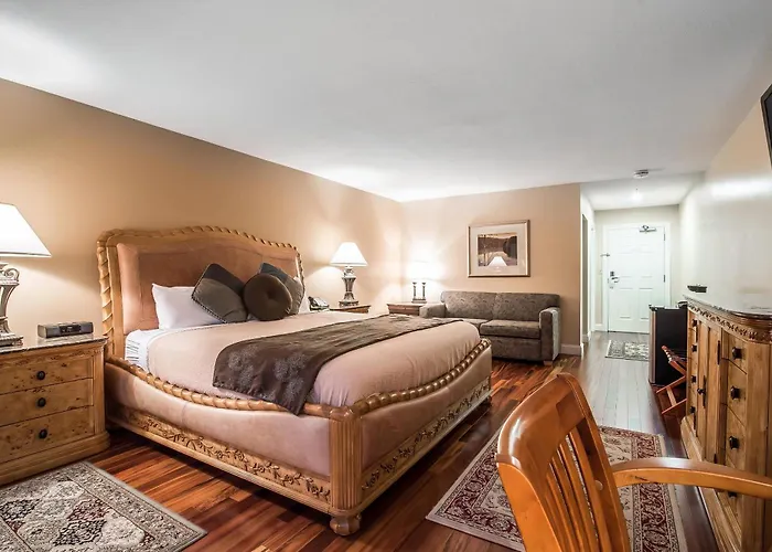 Riverside Hotel, An Ascend Collection Hotel