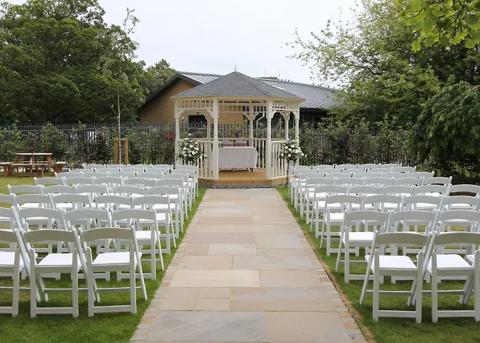 Yarrow Hotel