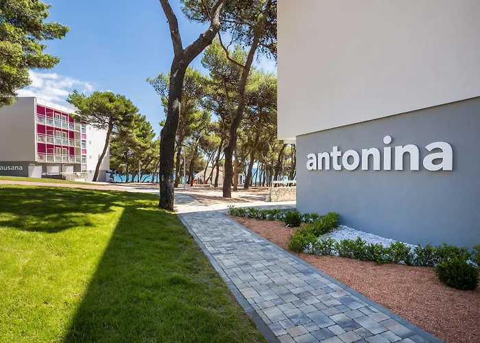 Villas Arausana & Antonina Vodice