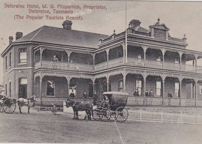 Deloraine Hotel
