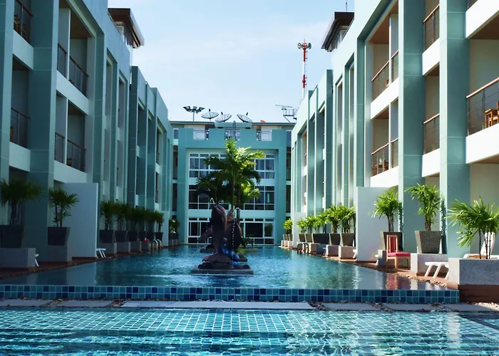 Phi Phi Harbour View Hotel-SHA Extra Plus