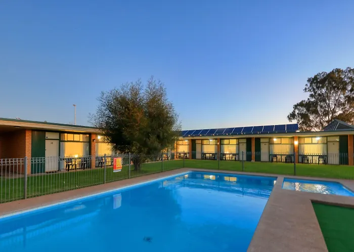 Motor Inn