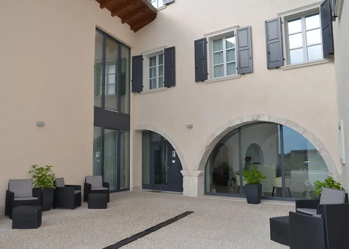 Aparthotel Borgo San Nazzaro Riva del Garda