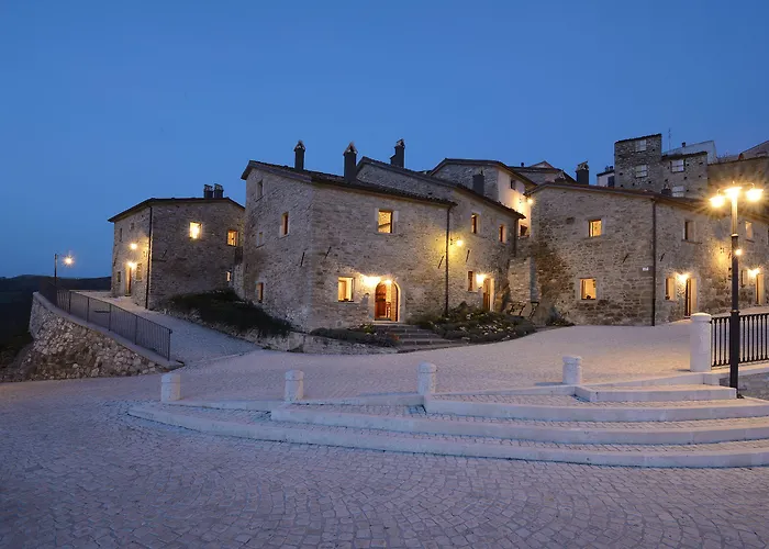 Borgotufi Albergo Diffuso Castel del Giudice