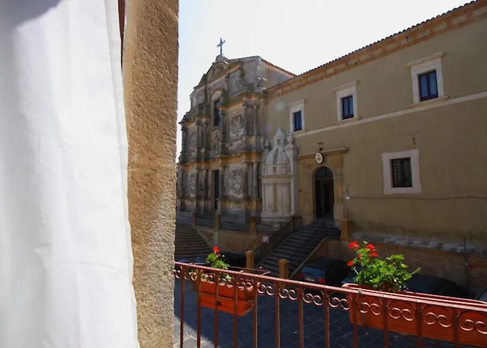 Gualtiero Camere&Suite Caltagirone