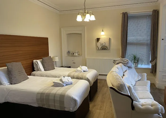 The Claymore Guest House Pitlochry