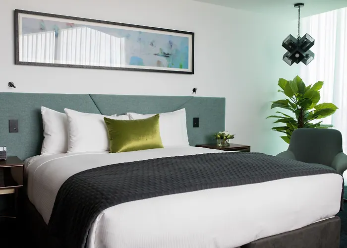 Eatons Hill Hotel Brisbane