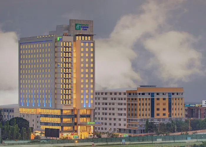 Holiday Inn Bengaluru Racecourse By Ihg