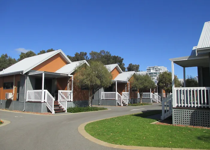 Mandurah Ocean Marina Chalets