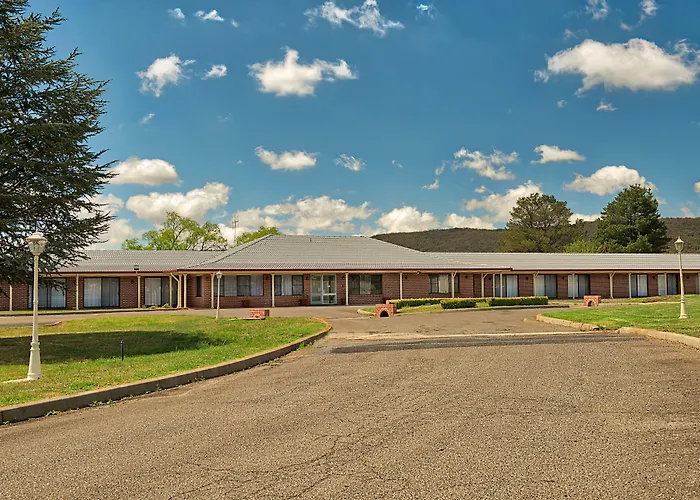 Bushman'S Motor Inn