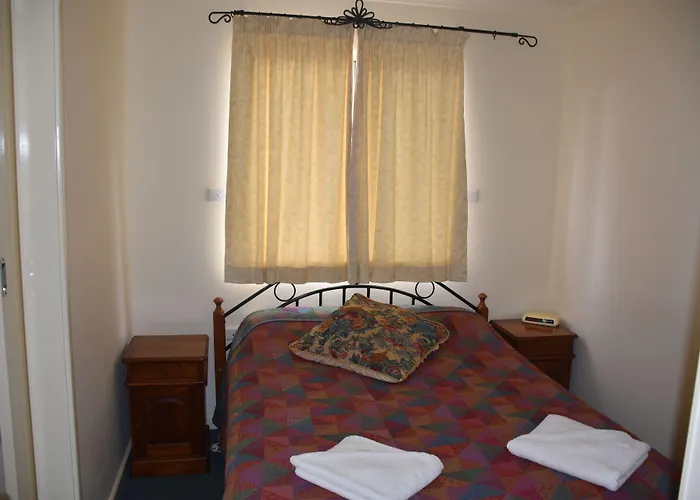 Mount Barker Valley Views Motel & Chalets, Western Australia