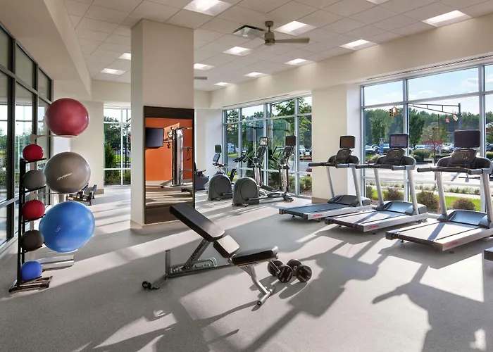 Homewood Suites By Hilton Teaneck Glenpointe