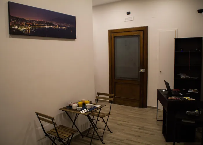 Interno 10 Cavour
