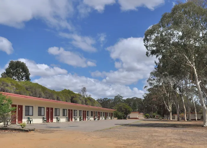 Wagon Wheel Motel & Units