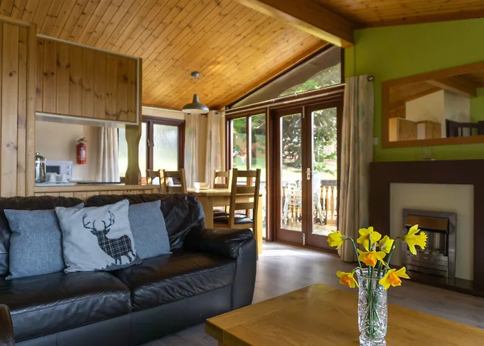 Linnhe Lochside Holidays Corpach