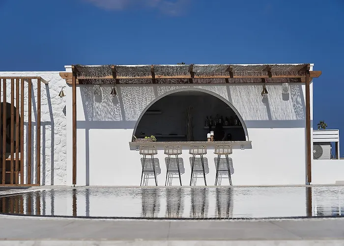 Petri Suites Agios Georgios 