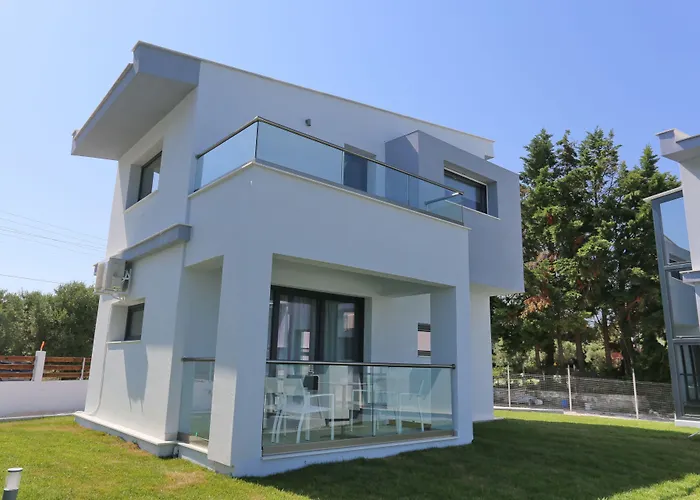 Blue Avenue Aparthotel Paliouri