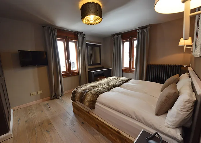Art Hotel Grivola Breuil-Cervinia