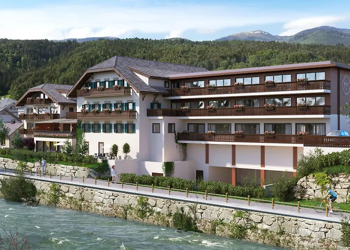 River Hotel Post