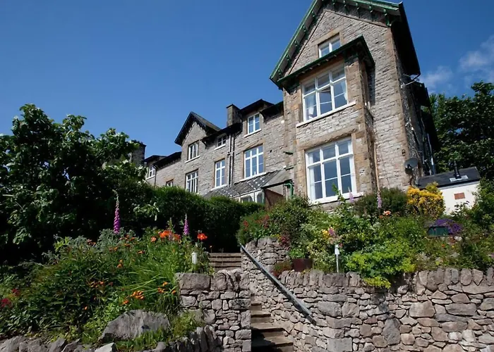 Corner Beech House