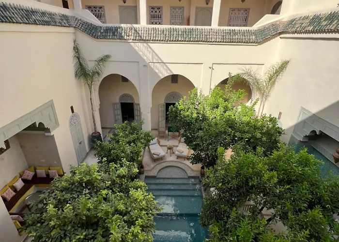 Riad Emberiza Sahari