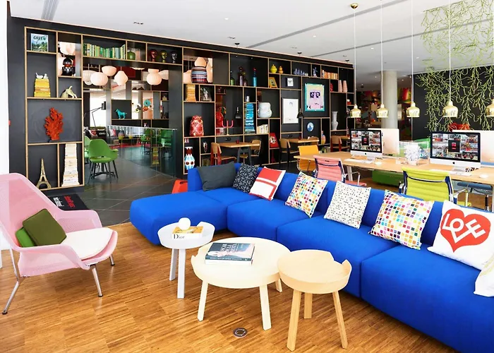 Hotel citizenM Paris La Défense Nanterre