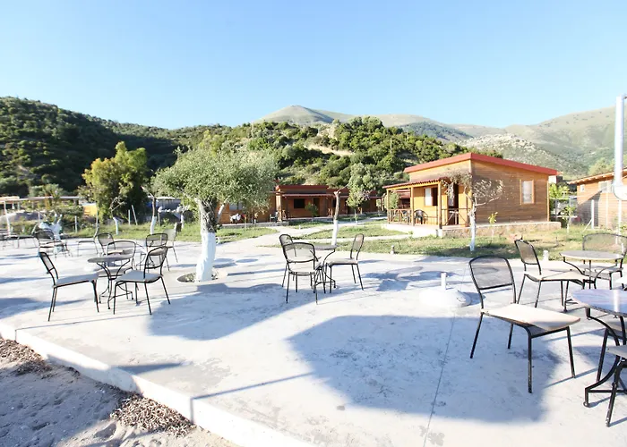 Bunec Beach Resort Piqeras