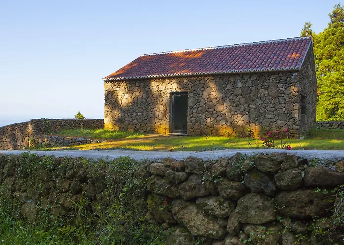 Caparica Azores Ecolodge Biscoitos 