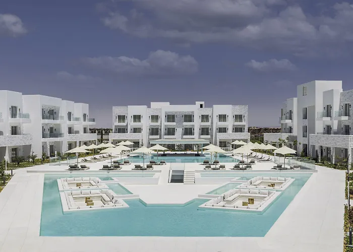Tanoak Resort