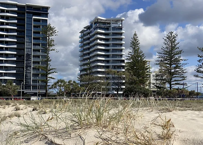 X Kirra Apartments